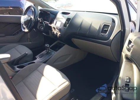 2016 Kia Forte Ex из США, поврежденный, VIN KNAFX4A88G5553376